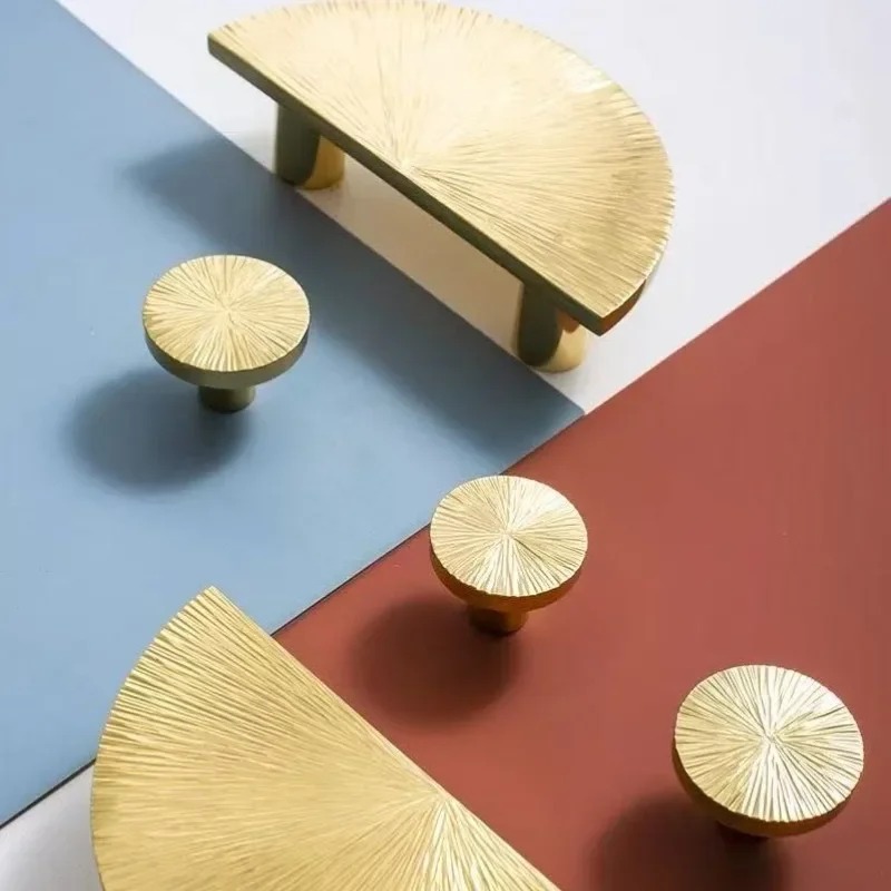 高級感のあるクリエイティブな手打ち槌目模様のフラットキャビネ - Furniture Hardware High End のレビューと価格